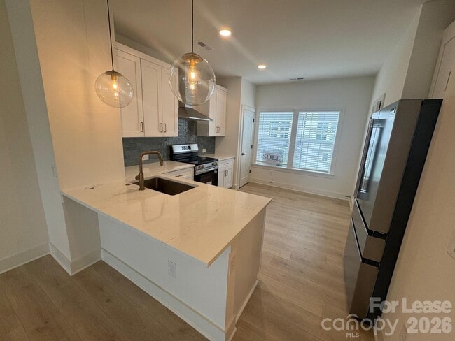Photo - 3011 Casting St