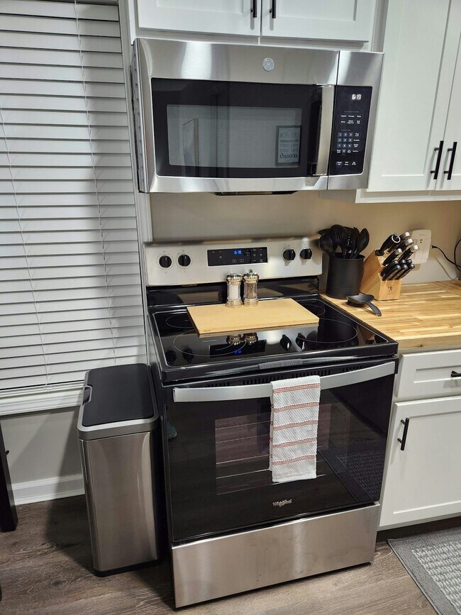 Photo - 6005 2nd St Unit 710 Vine St.