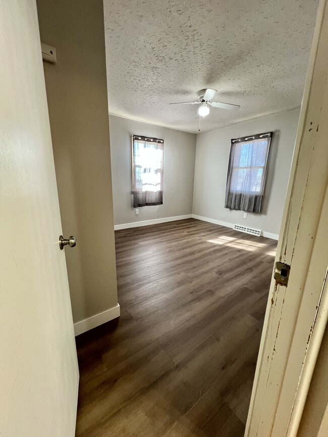 Photo - 219 W Converse St