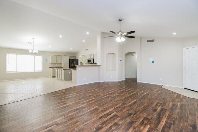 Photo - 10912 E Dragoon Ave