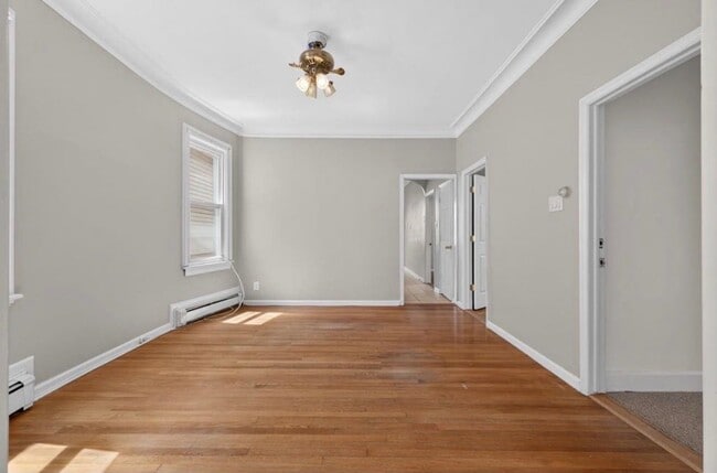 Photo - 14 W 30th St