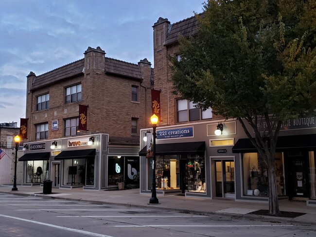 Building Photo - Curtiss Rental