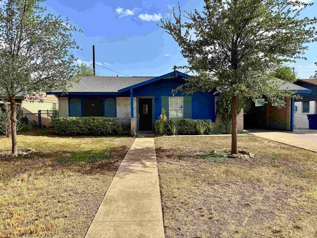 Building Photo - 425 Berkeley Rd