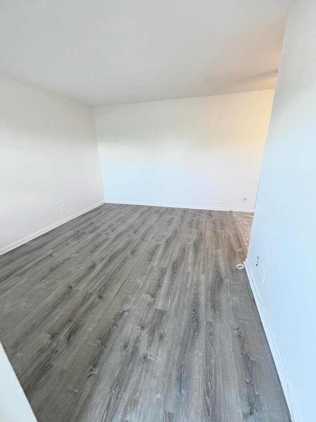 Photo - 201 S J St Unit 11