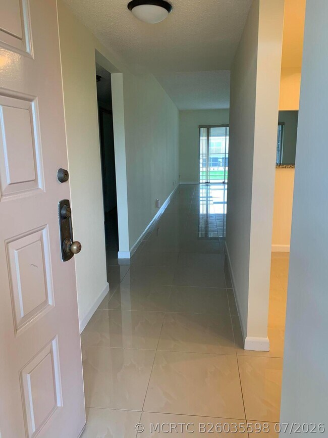 3212 Strawflower Way Unidad 204