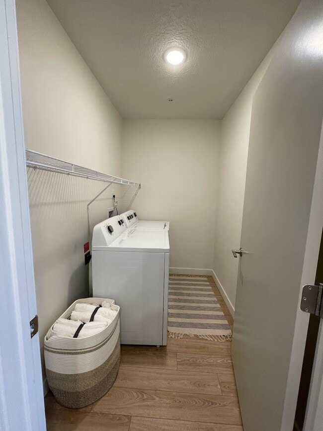 Bell Canyon Laundry Room