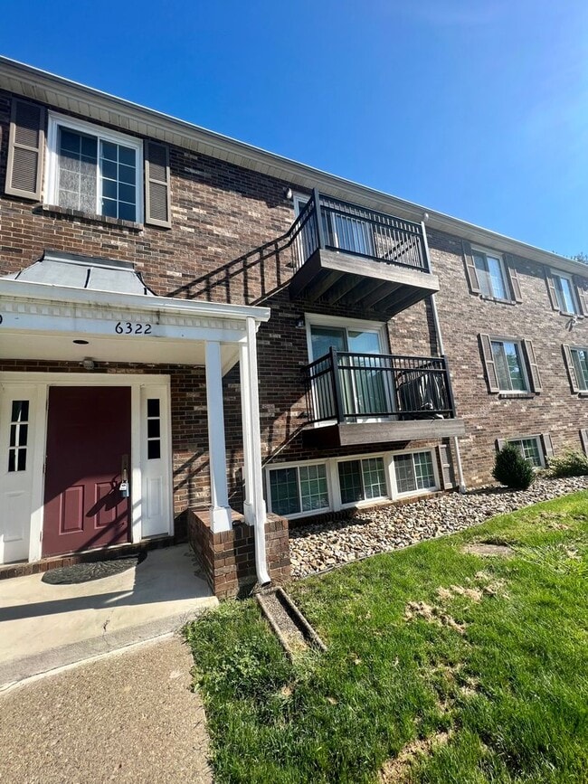 Building Photo - Newly Updated! - 2 Bedrooms 1 Bathroom - H... Rental