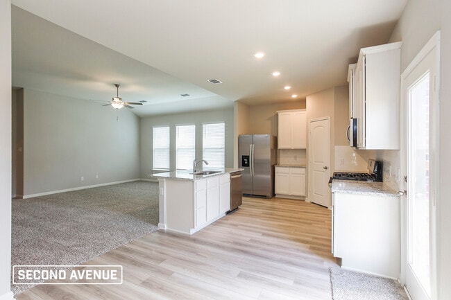 Photo - 2005 Erlinda Dr