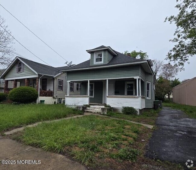 Building Photo - 1115 9th Ave Rental