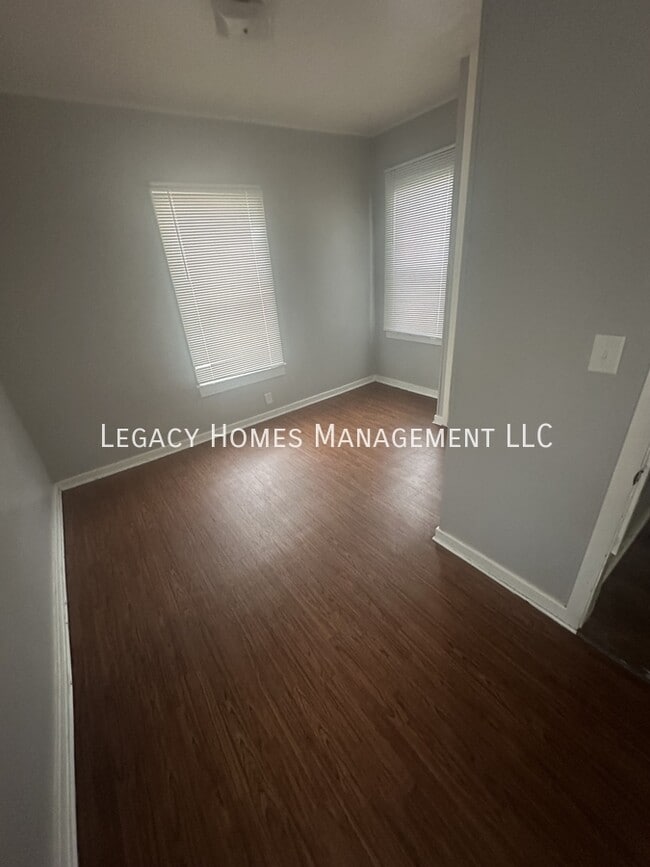 Photo - 620-622 W 6th St-620 Unit 620