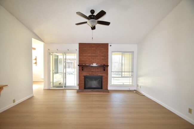 Photo - 4407 Jonquil Dr