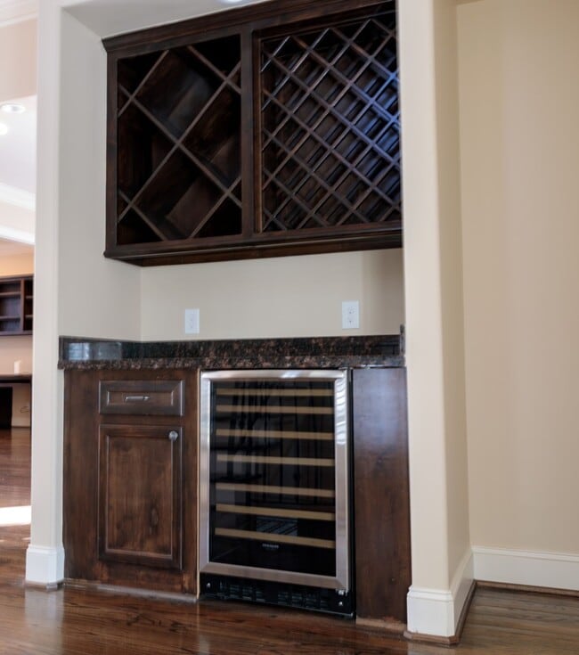 Photo - 2101 Elmen St