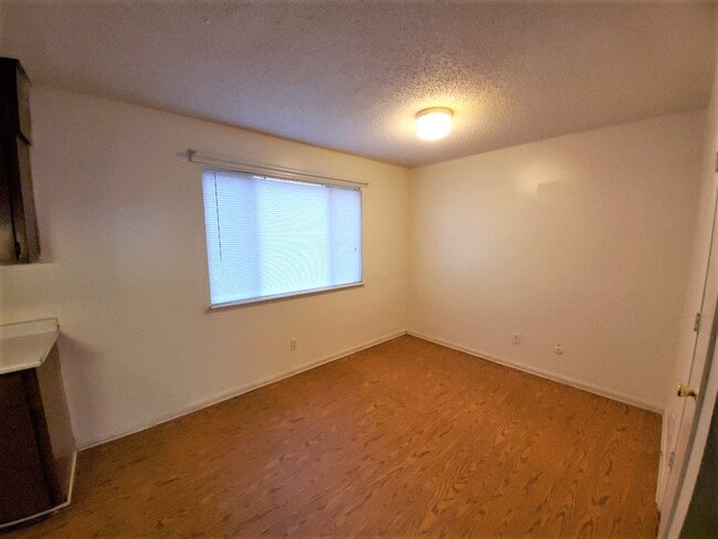 Photo - Woodsdale Apartments
