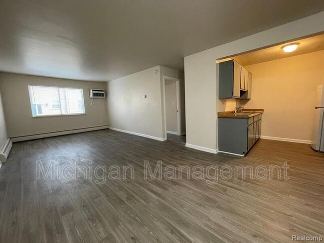 Photo - 19250 Wick Rd Unidad Apt 217