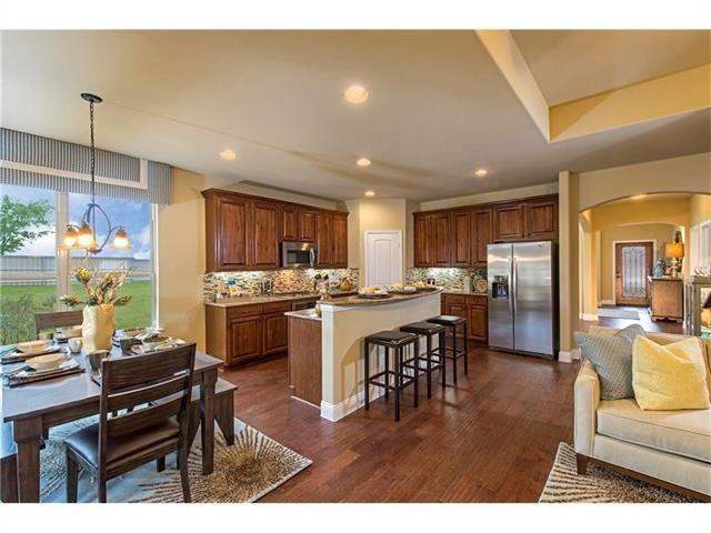 Photo - 2709 Castle Creek Dr