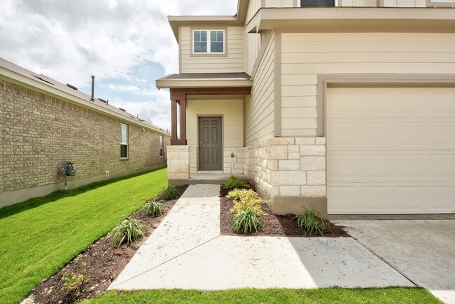 Photo - 121 Nettletree Dr