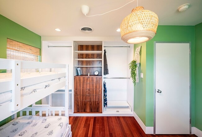 Building Photo - 6119 Waltway Dr