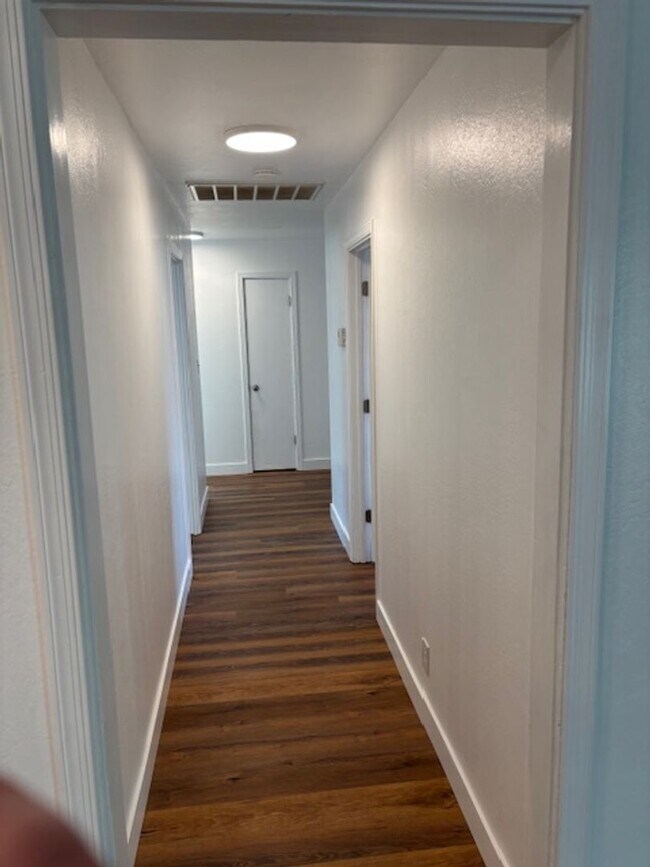 Photo - 9 Begonia Ln