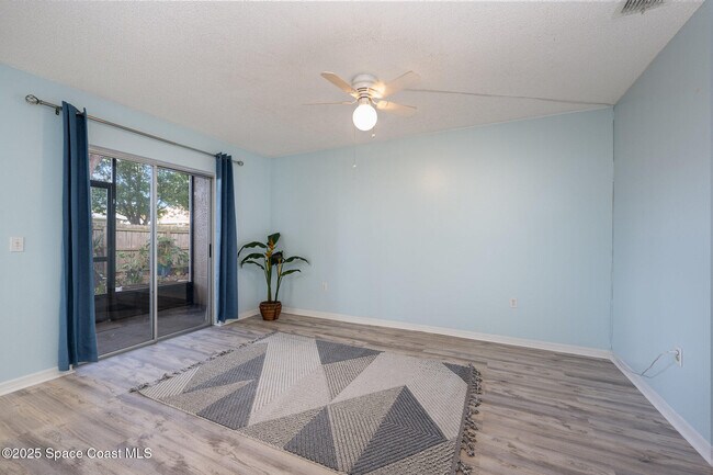 Photo - 130 Summer Pl Unit 5