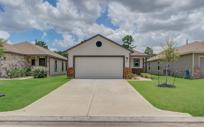 Building Photo - 2030 Brixham Bluff Ln