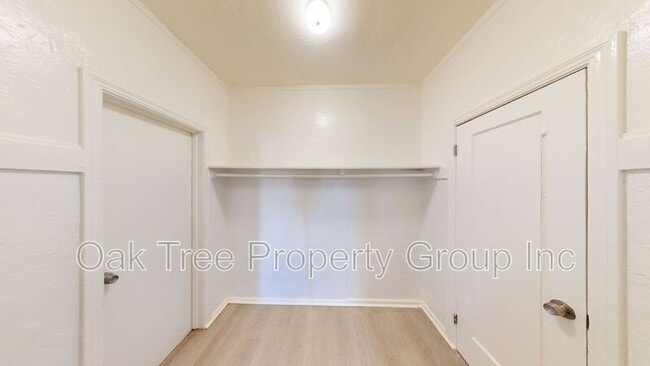 Photo - 2451 Seminary Ave