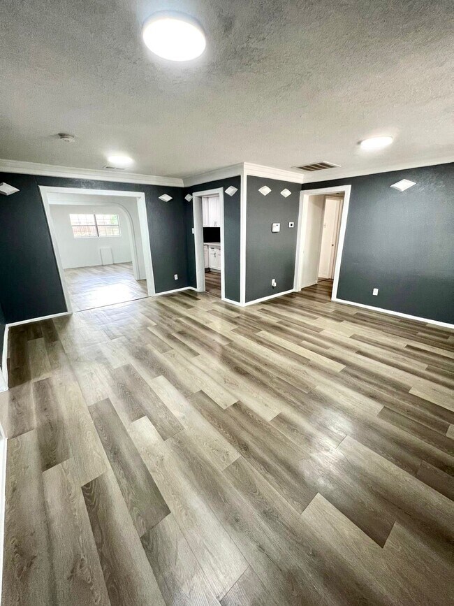 2107 Garvey Dr