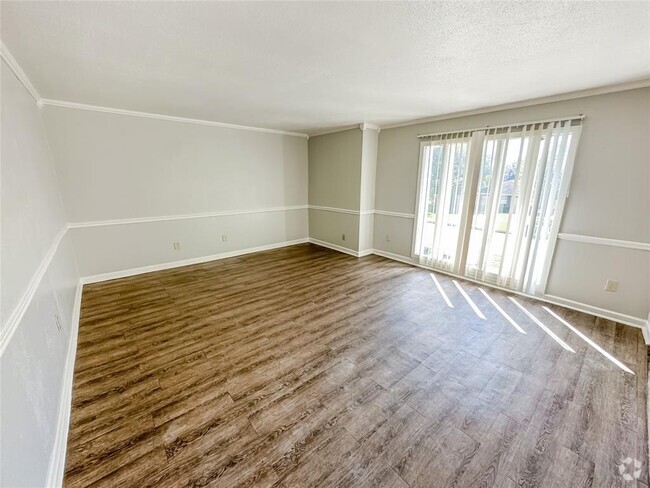 Building Photo - 2202 16th Ave N Rental