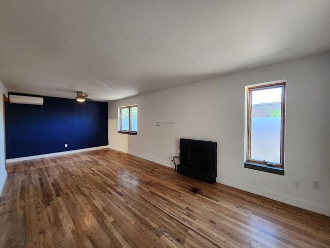 Building Photo - 235 Irvine St Unit Main