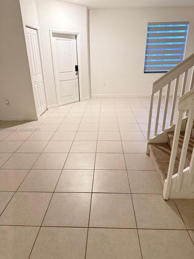 Photo - 12916 SW 233rd Terrace Unidad 0