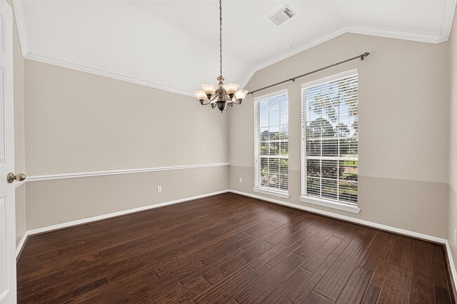 Photo - 2726 Martinec Dr