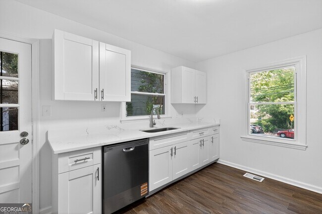 Photo - 2036 McPherson Dr