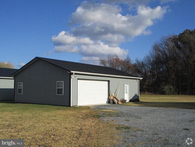 Building Photo - 538 Andrews Lake Rd Rental