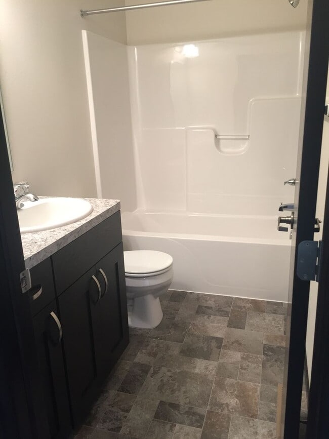Photo - 3 Bed 3 Bath Twin Home