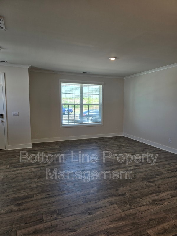 Photo - 1010 Whistling Pl
