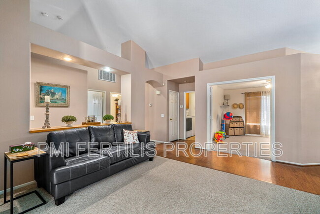 Photo - 7215 New Mexico Ct