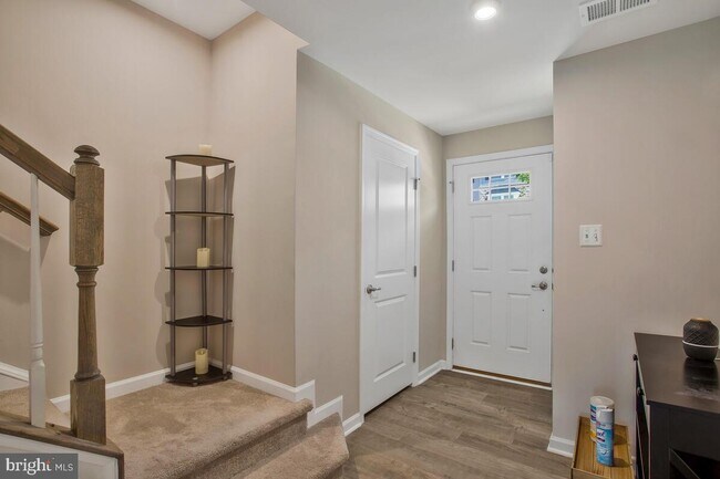 Photo - 138 Seldovia Dr