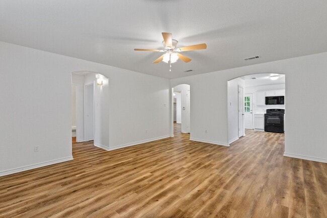 Photo - 1412 Hemphill St