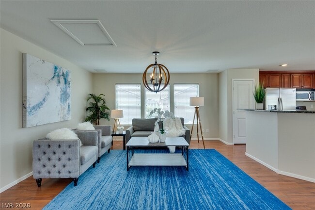 Photo - 304 Windsor Ridge Ave