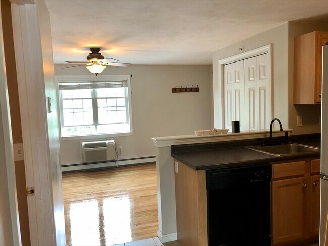 Photo - 26 N Main St Unit 5