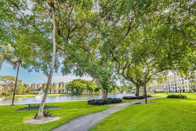 Photo - 1915 Lavers Cir