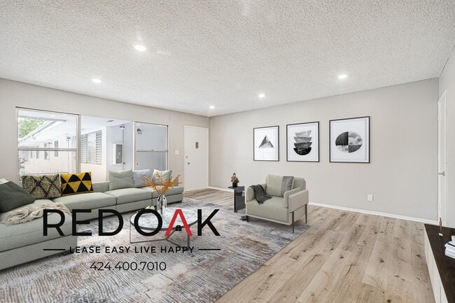 Building Photo - 4505 Santa Rosalia Dr Unit 11