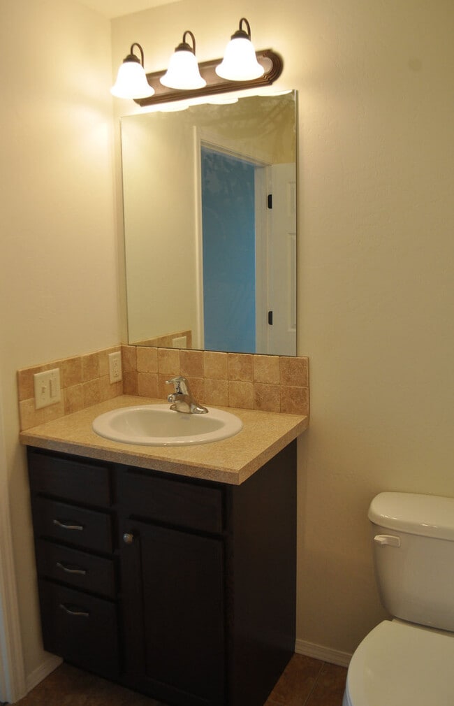 Photo - 3 Bedroom 2 Bathroom Condo