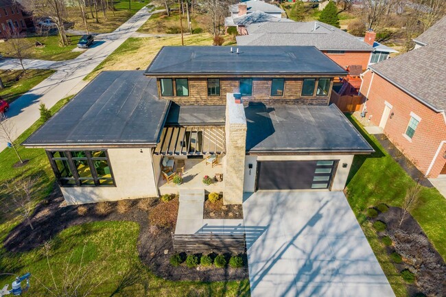 Photo - 250 McCoy Ave