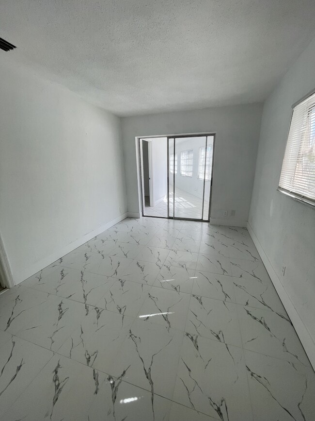 Photo - 7200 NW 77th St