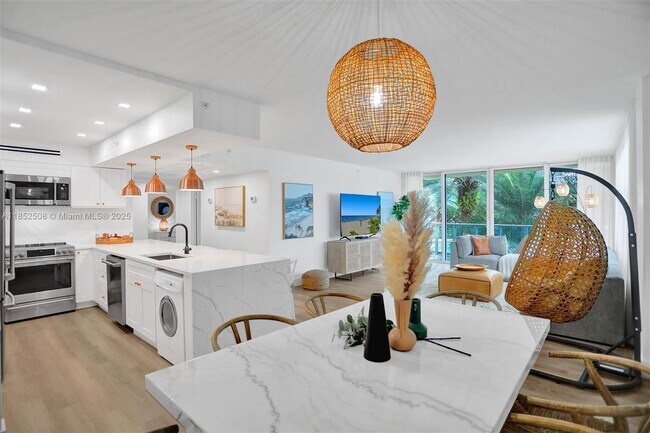 Building Photo - 2501 S Ocean Dr Unit 335 (Available Sept 1) Rental