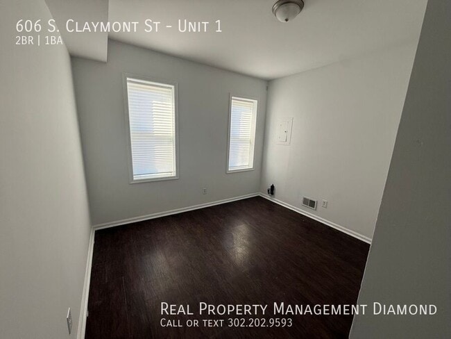 Photo - 606 S Claymont St Unit 1