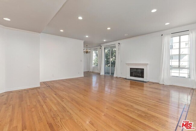Photo - 1169 Wellesley Ave Unit 101