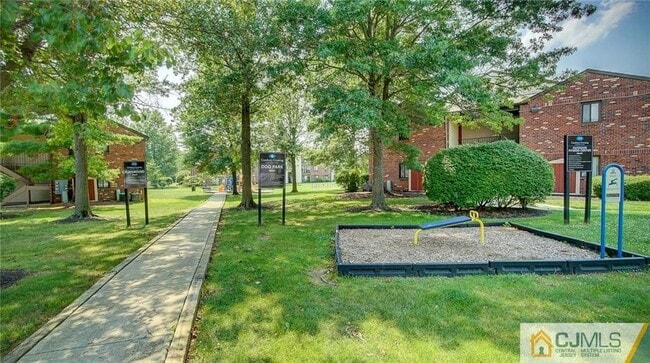 Photo - 433 Danbury Ln Unit 433