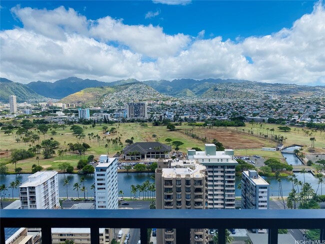 views - 201 ?Ohua Ave Condo Unit 3001-2