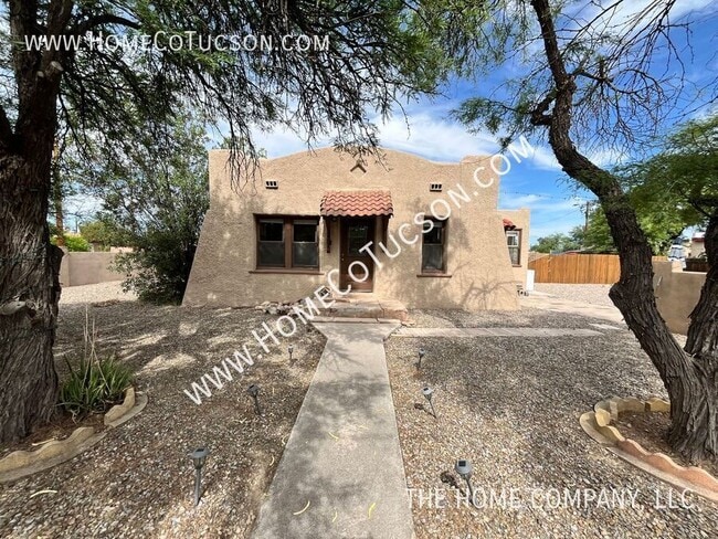 Photo - 1401 N Camilla Blvd